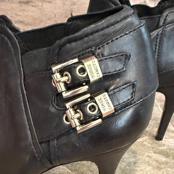 Vince Camino Chic Black Leather Heeled Boots with Buckle Detail size 8 - Picture 5 of 8
